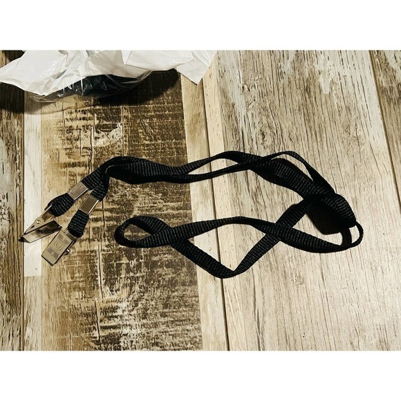 3/8'' Black Flat Opened-ended Lanyard w/ Two Bulldog Clips - 76 per pack - Picture 4 of 6